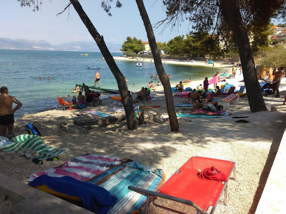 Apartment Nely - Sea, Terrace And Peace Trogir Exterior photo