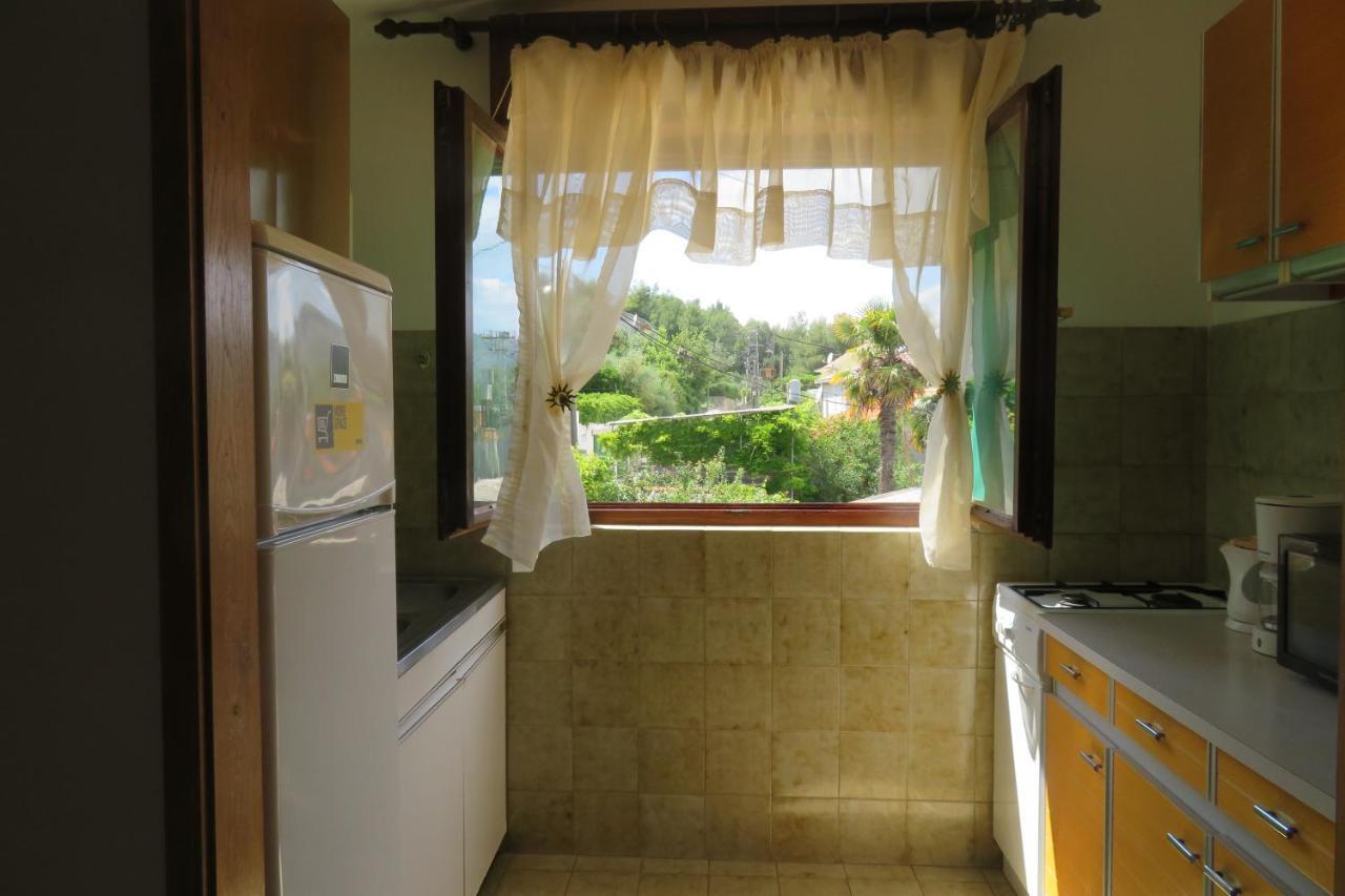Apartment Nely - Sea, Terrace And Peace Trogir Exterior photo